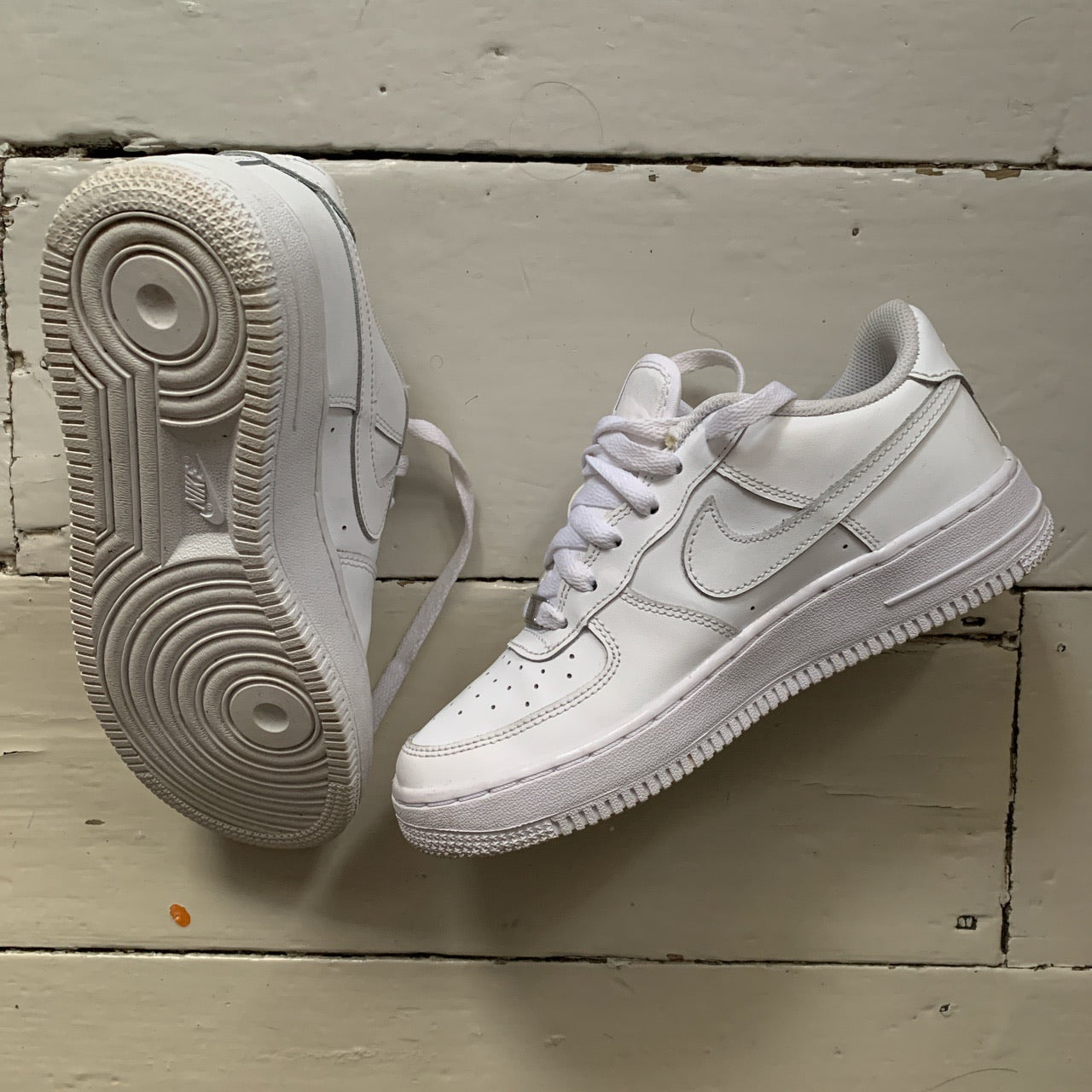 Nike Air Force 1 White (UK 4)