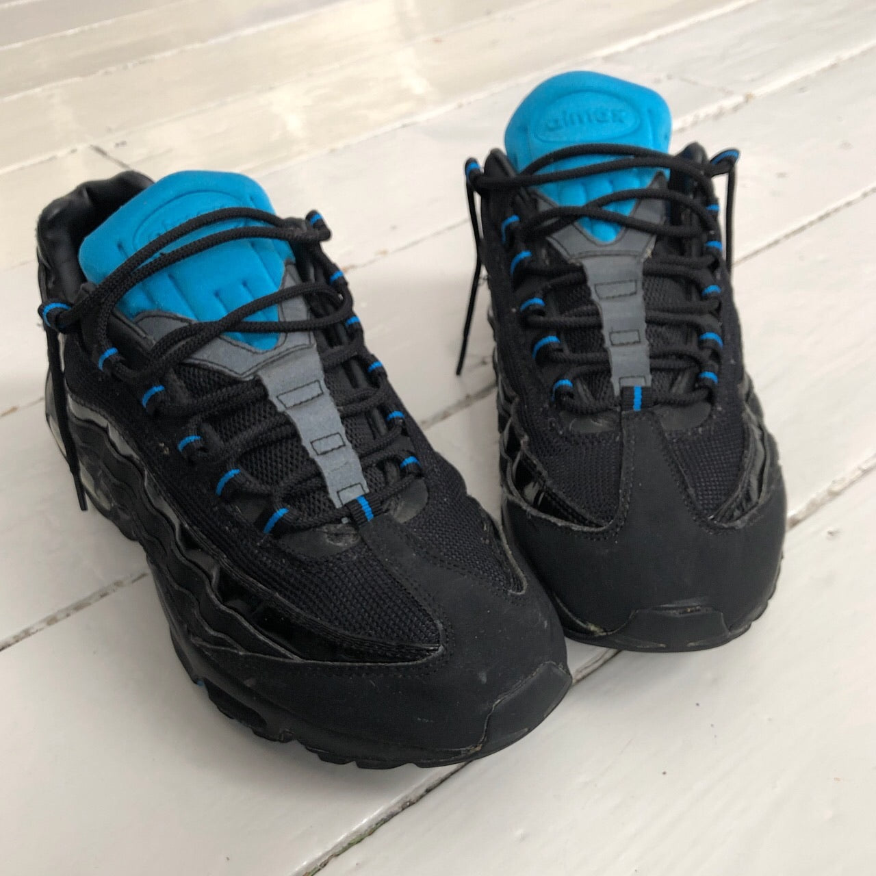 Nike Air Max 95 Black and Blue (UK 7.5)