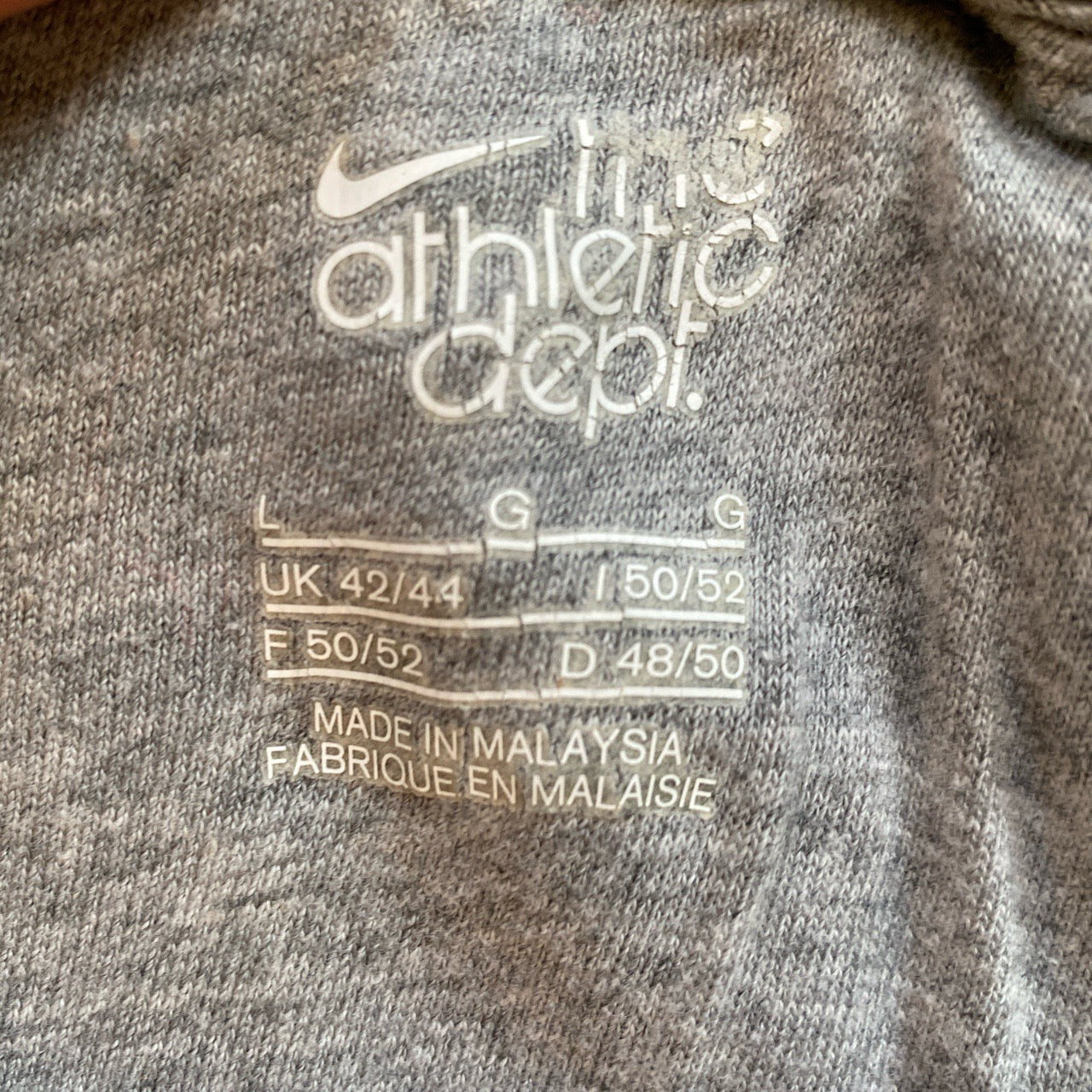 Nike White Swoosh Jumper (L)