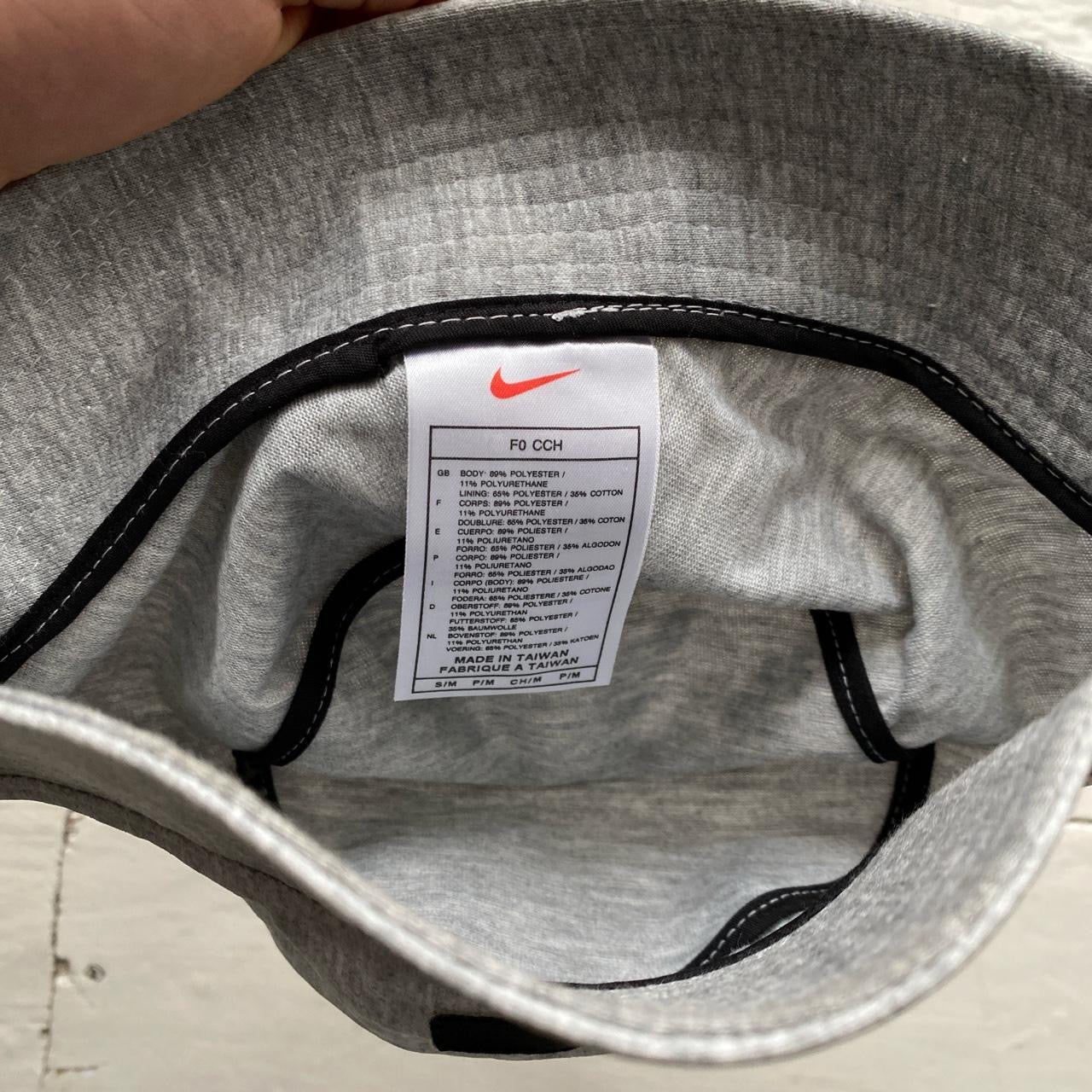 Nike Silver Grey Bucket Hat (S/M)
