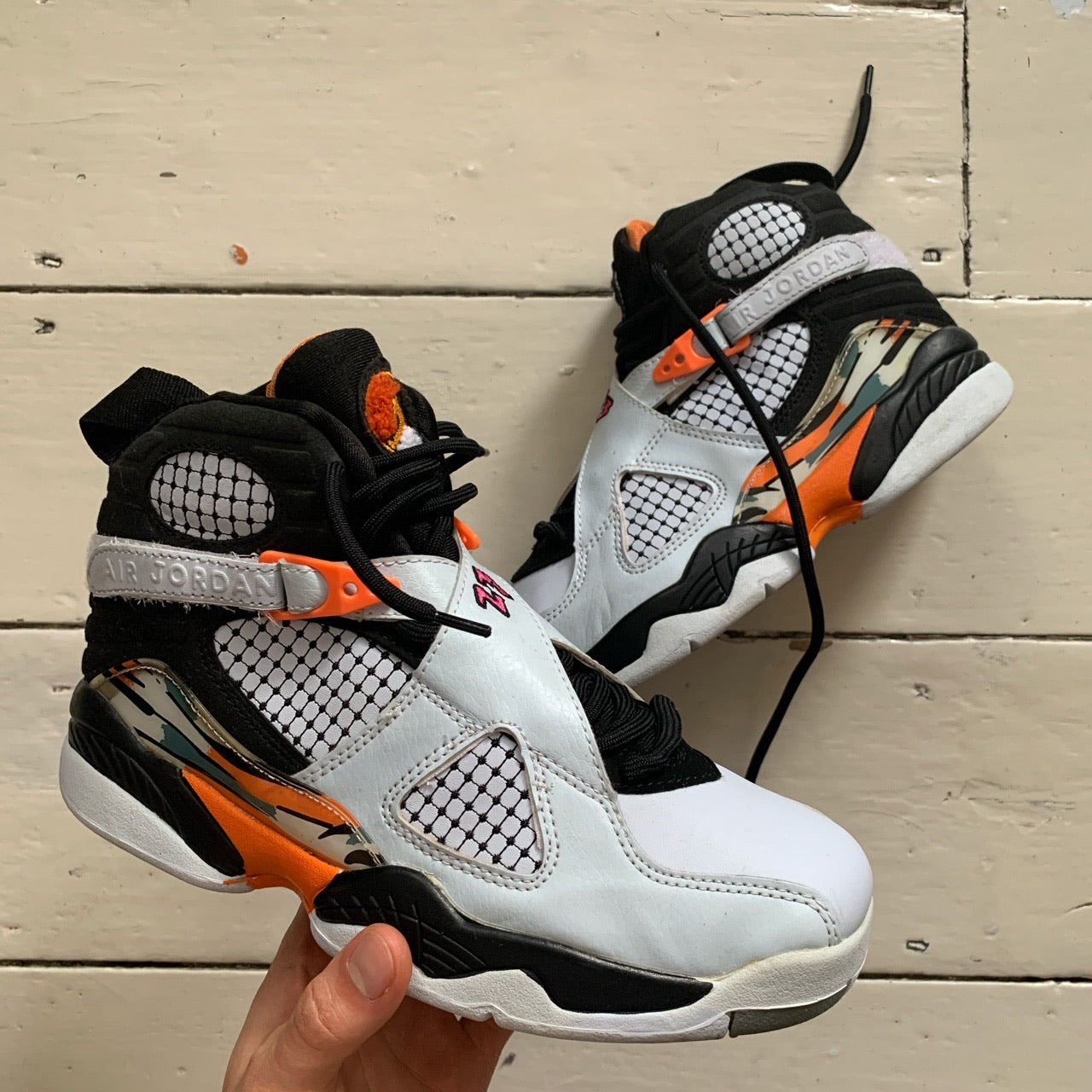 Jordan 8 White Orange Black (UK 5.5)