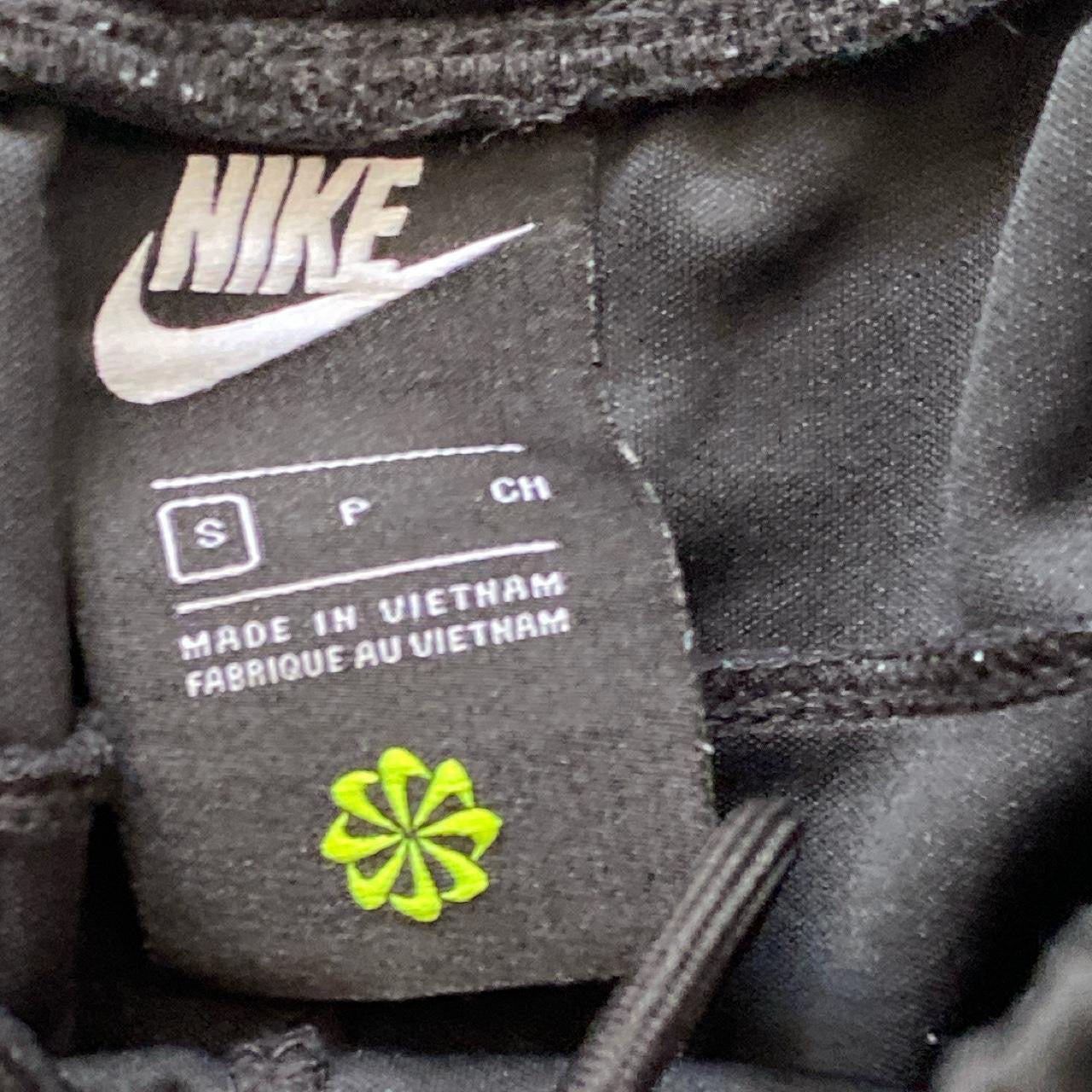 Nike Swoosh Shorts Black (Small)