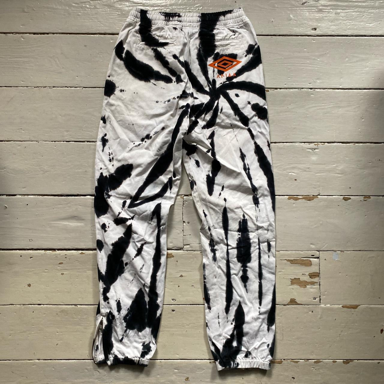 Aries Umbro Bottoms (XS)