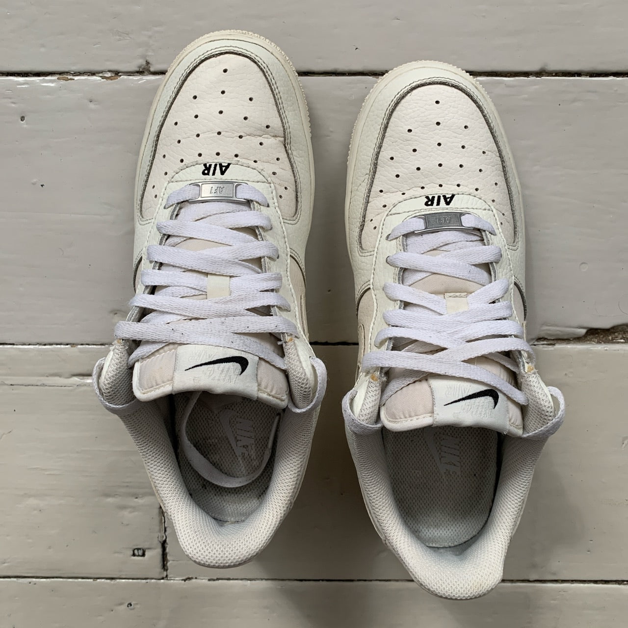 Nike Air Force 1 Cream Leather (UK 6)