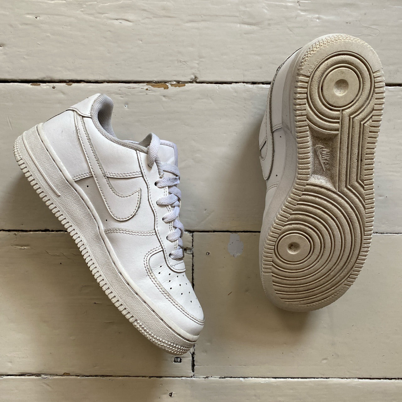 Nike Air Force 1 White (UK 5)