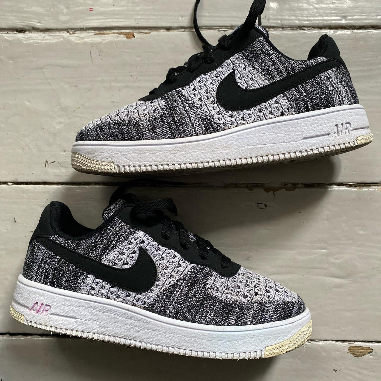 Nike Air Force 1 Flyknit (UK 6)