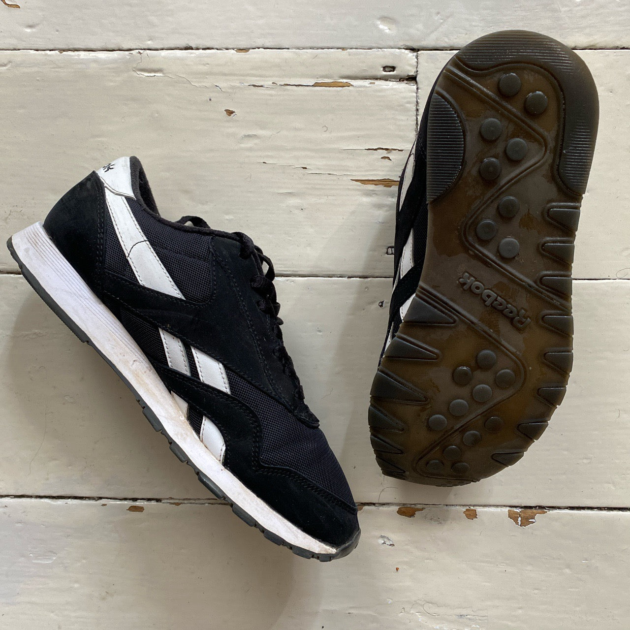 Reebok Classic Black and White trainers (UK 7)