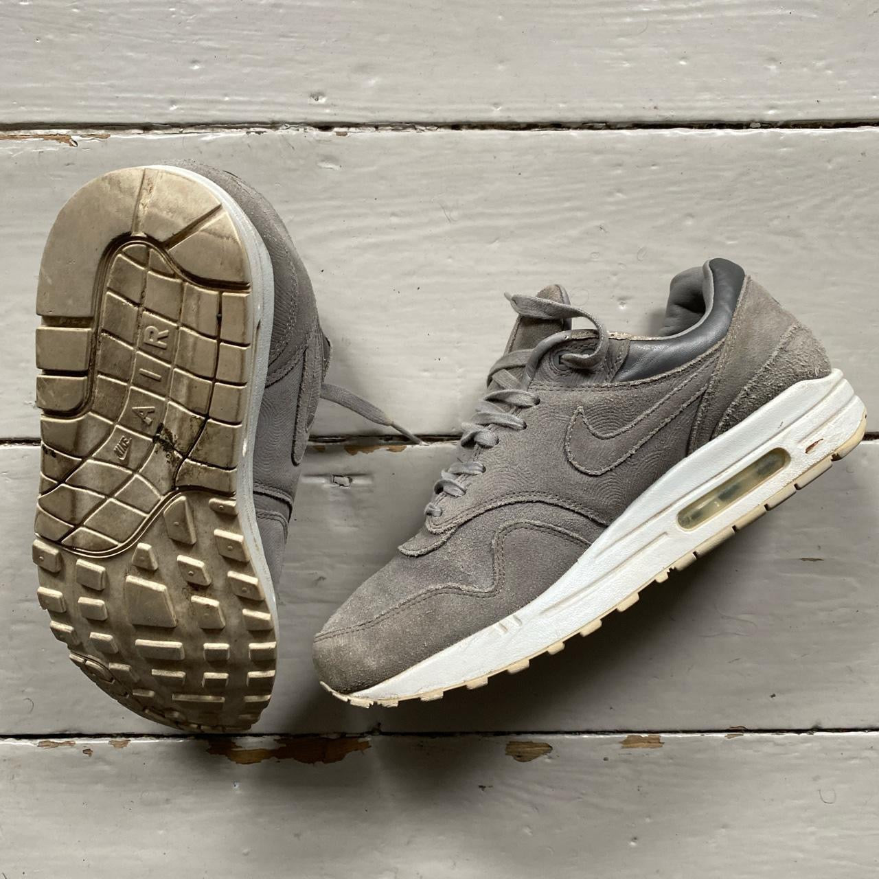 Nike Air Max 1 Grey Suede (UK 7)