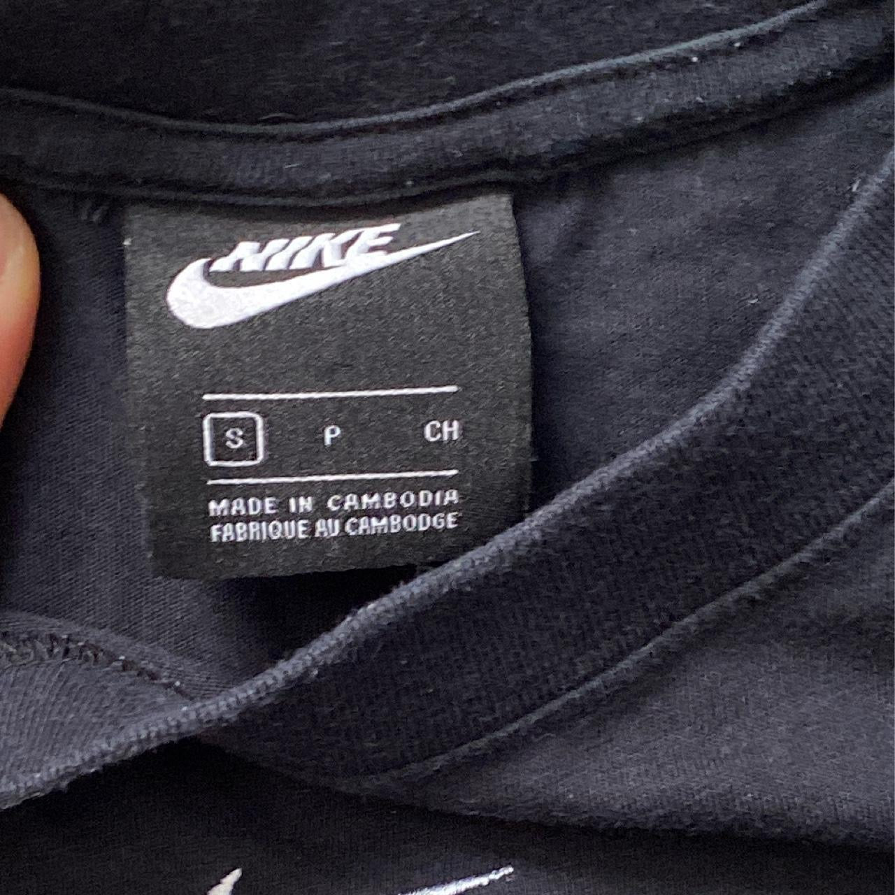 Nike Centre Swoosh Crop T Shirt (Small)