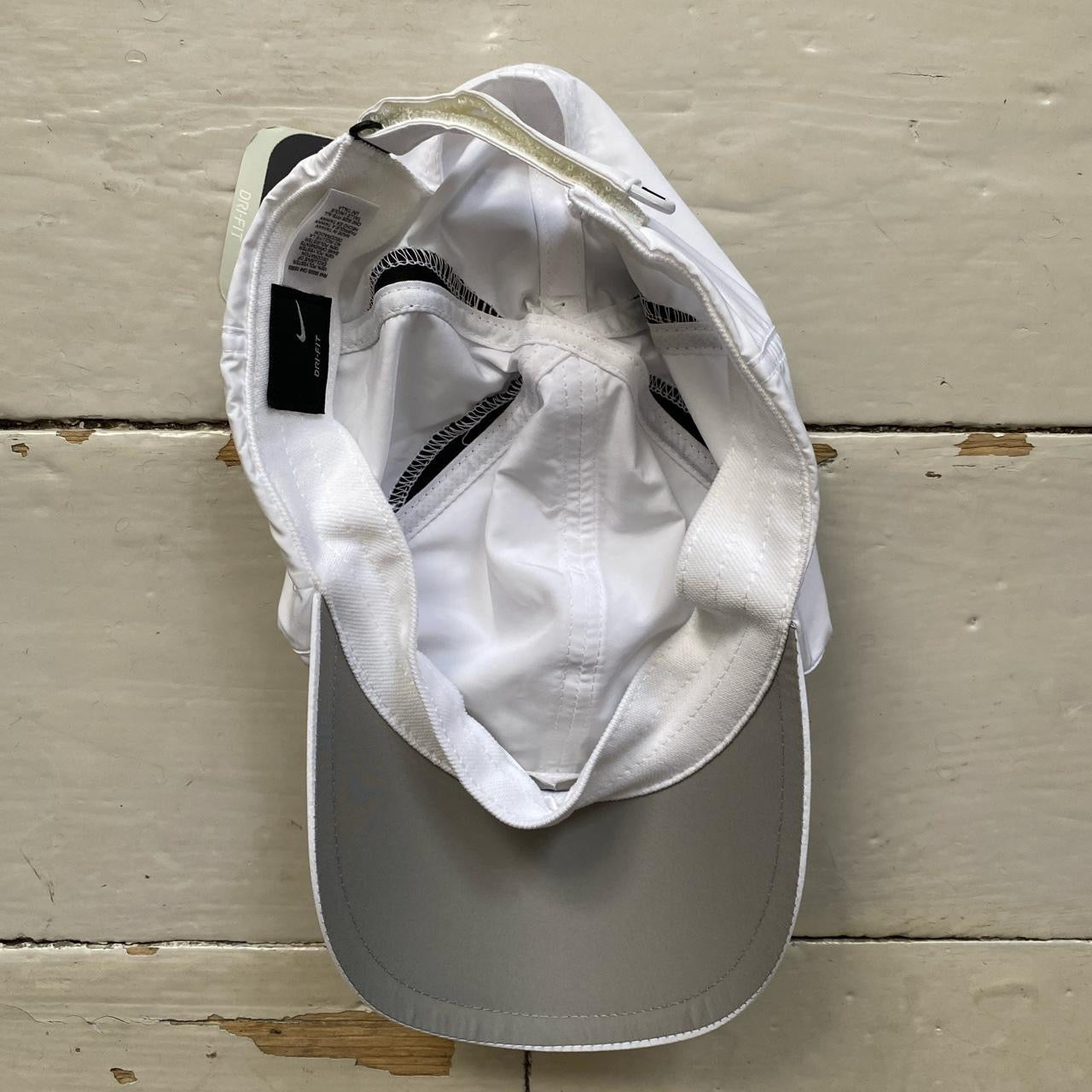 Nike Dri Fit Cap White