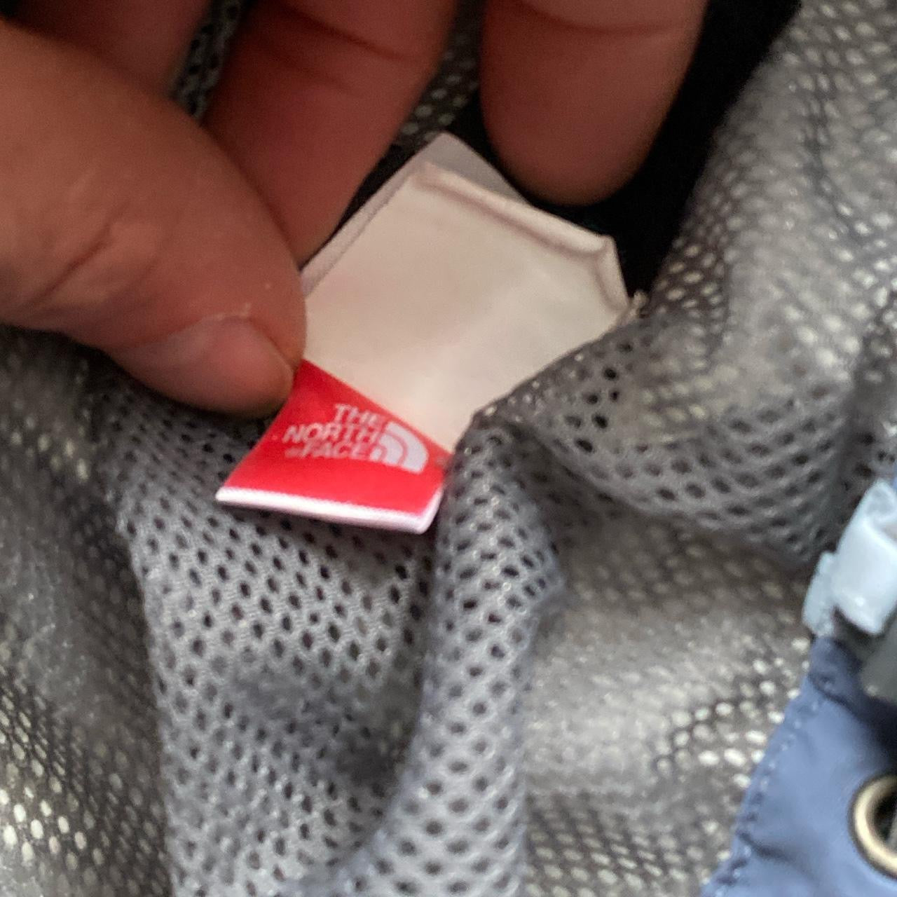 The North Face Hivent Womens Windbreaker (Small)