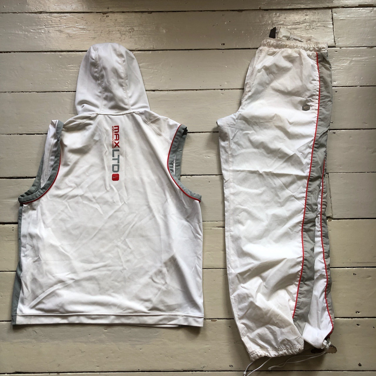 Nike Air Max LTD Tracksuit (XL)