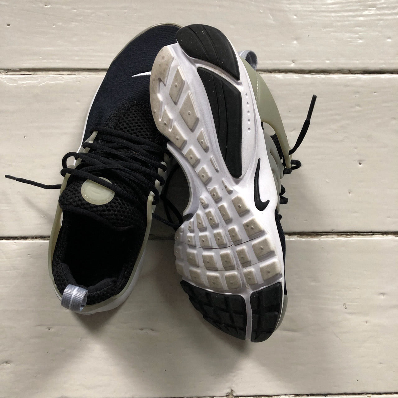 Nike Air Presto Black and Grey (UK 5.5)