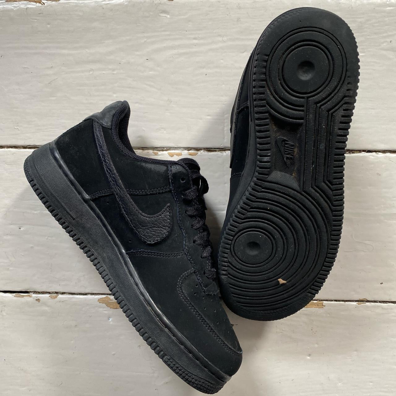 Nike Air Force 1 Black Suede (UK 6)