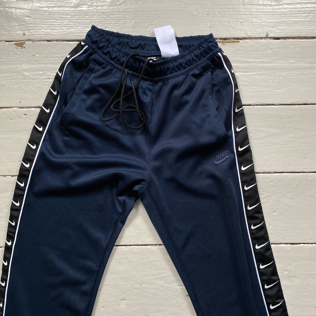 Nike Repeat Swoosh Bottoms (XS)