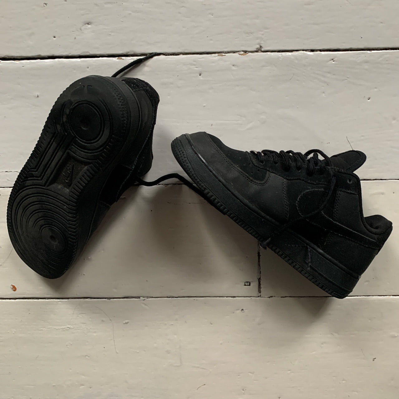 Nike Air Force 1 Triple Black (UK 7)
