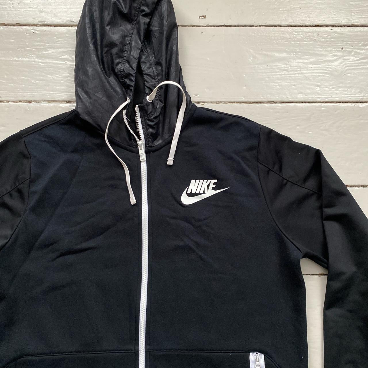 Nike Windbreaker Black Hoodie (Large)