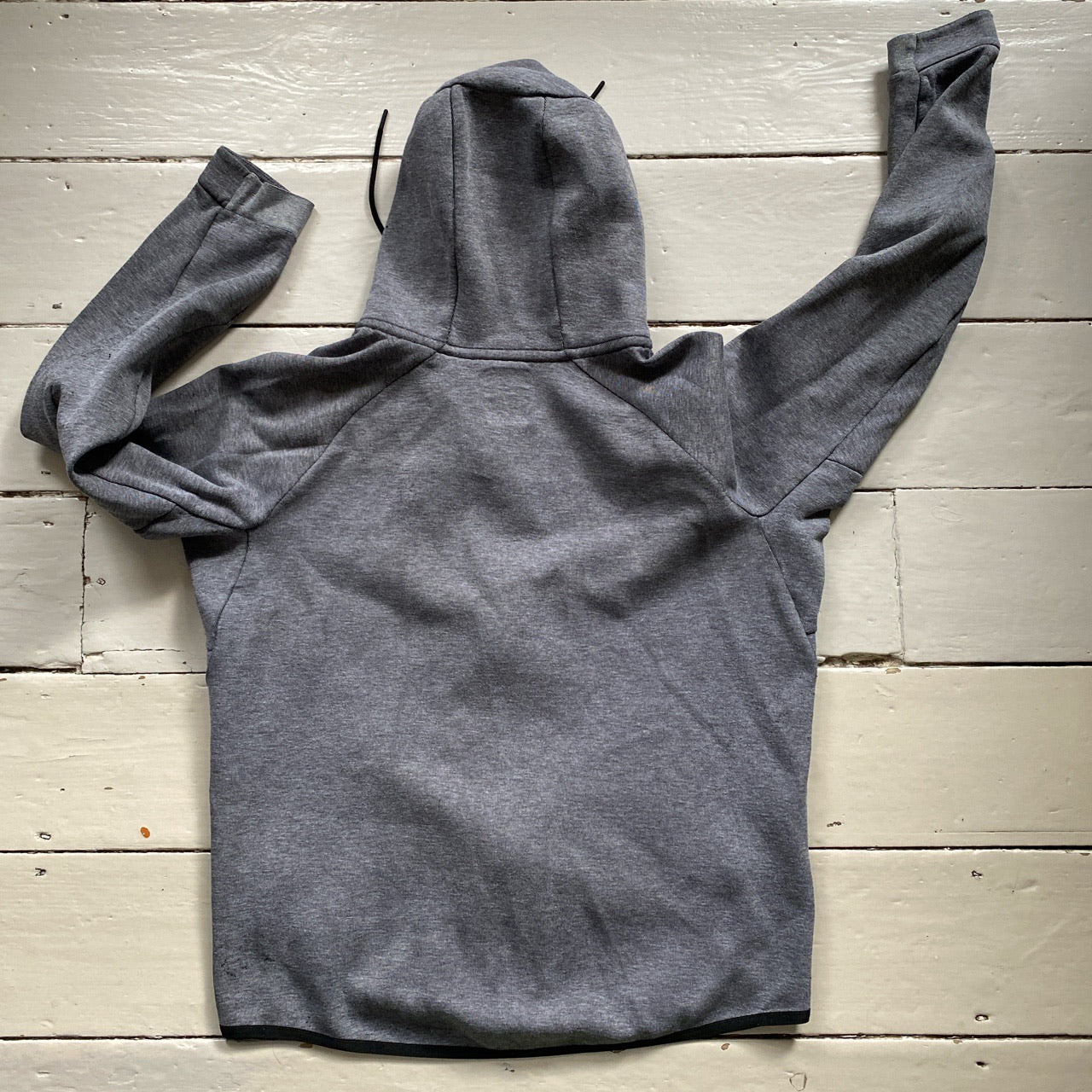 Nike Tech Fleece Grey Hoodie (Medium)