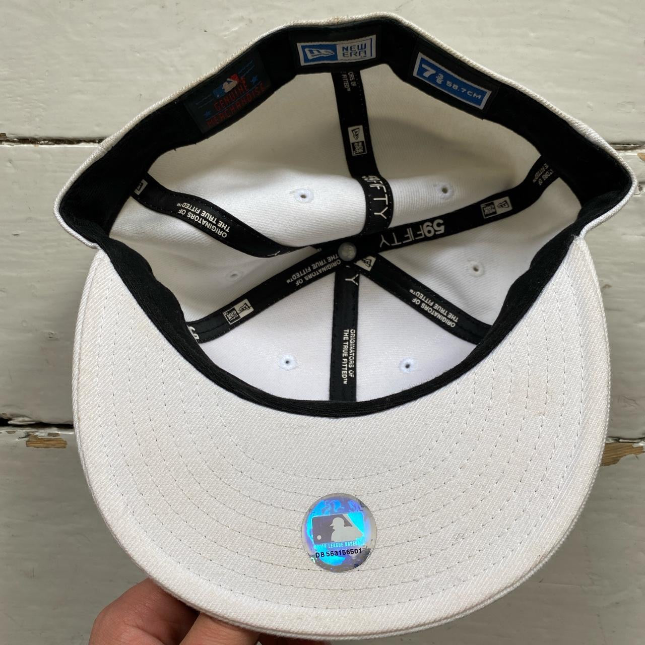 New York Yankees Fitted New Era Cap (Size 7 3/8)