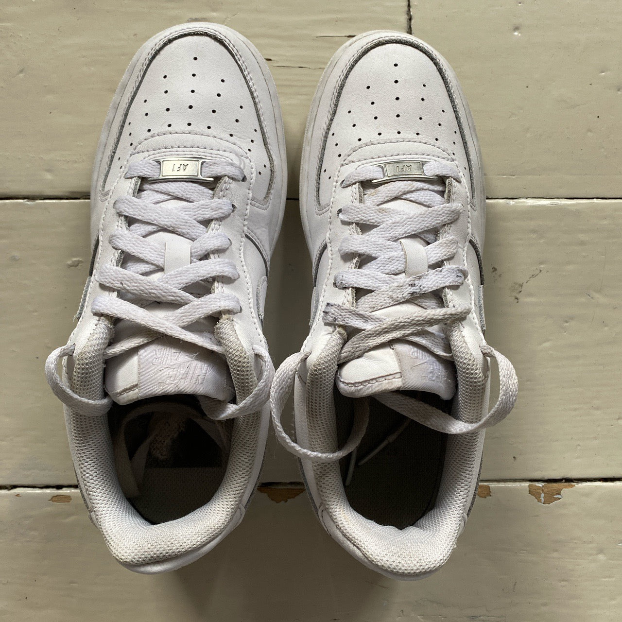 Nike Air Force 1 White (UK 5)