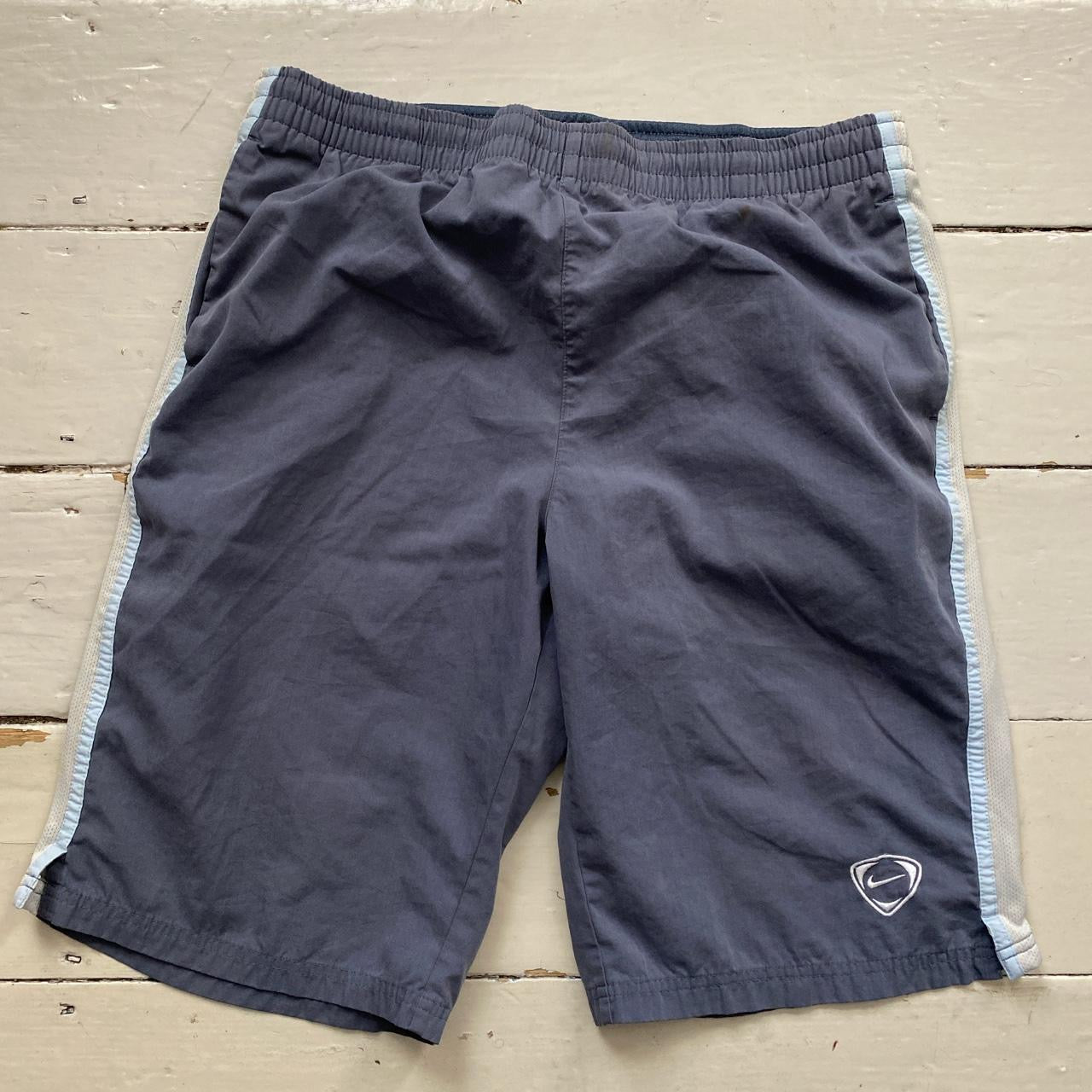 Nike Vintage Shell Shorts (Large)
