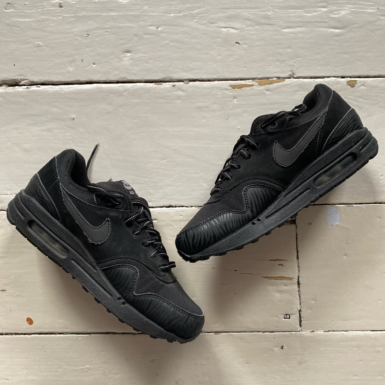 Nike Air Max 1 Black (UK 5.5)