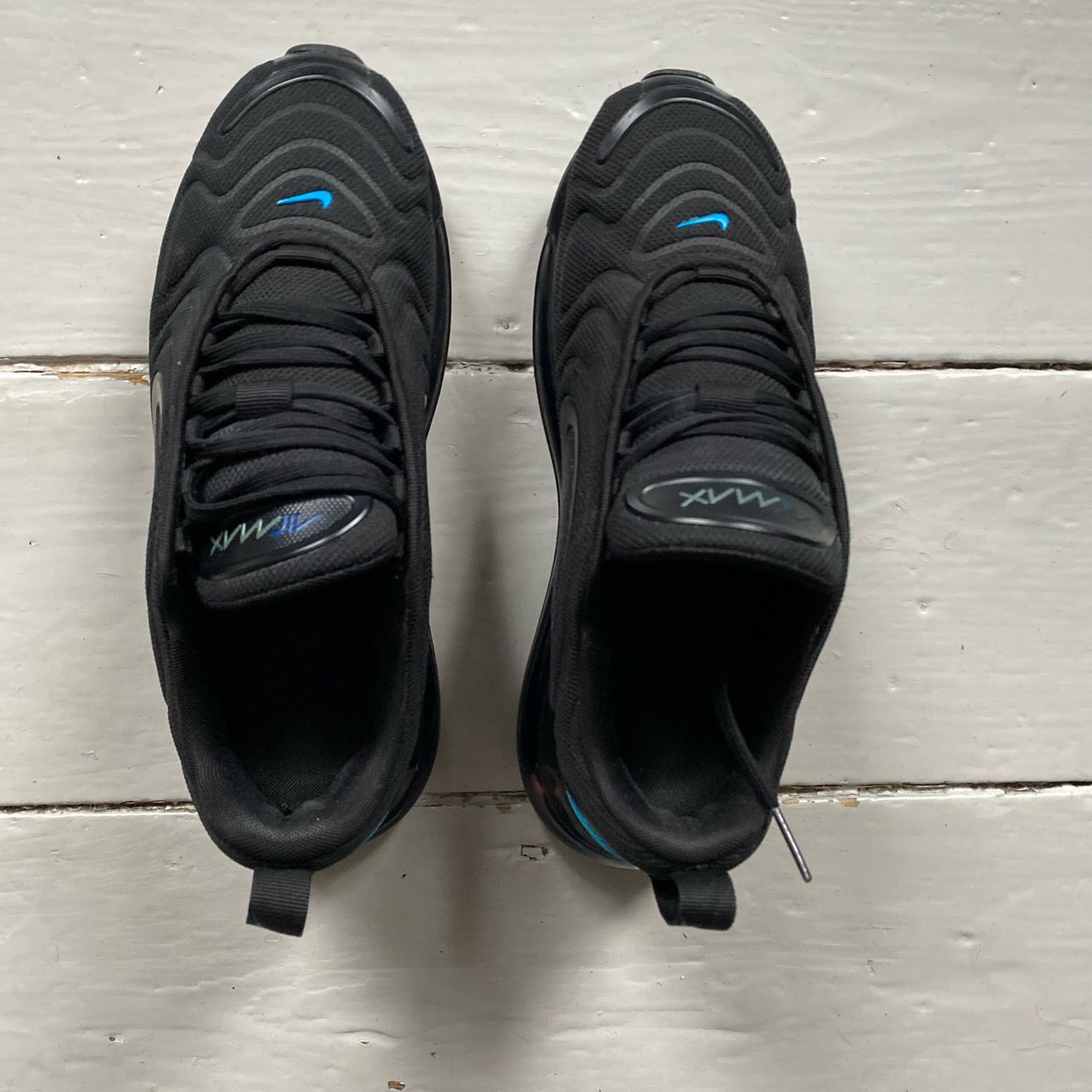 Nike Air Max 720 Black and Blue (UK 4)