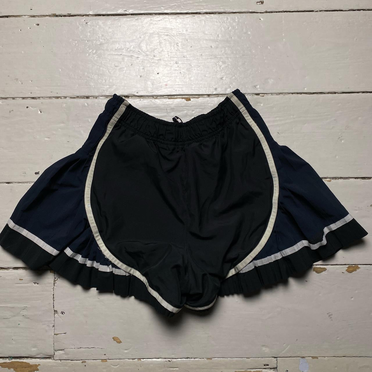 Nike Sacai T Shirt and Pleated Skirt Shorts (XS)