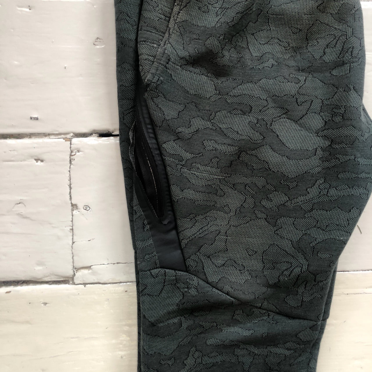 Nike Tech Fleece Green Camo Bottoms (Small)