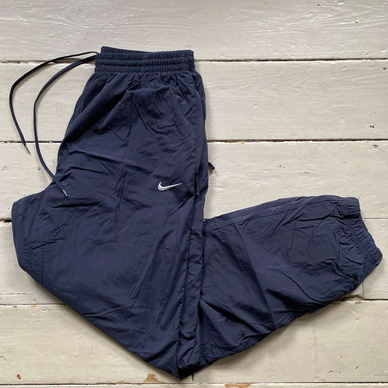 Nike Vintage Shell Bottoms (Large)