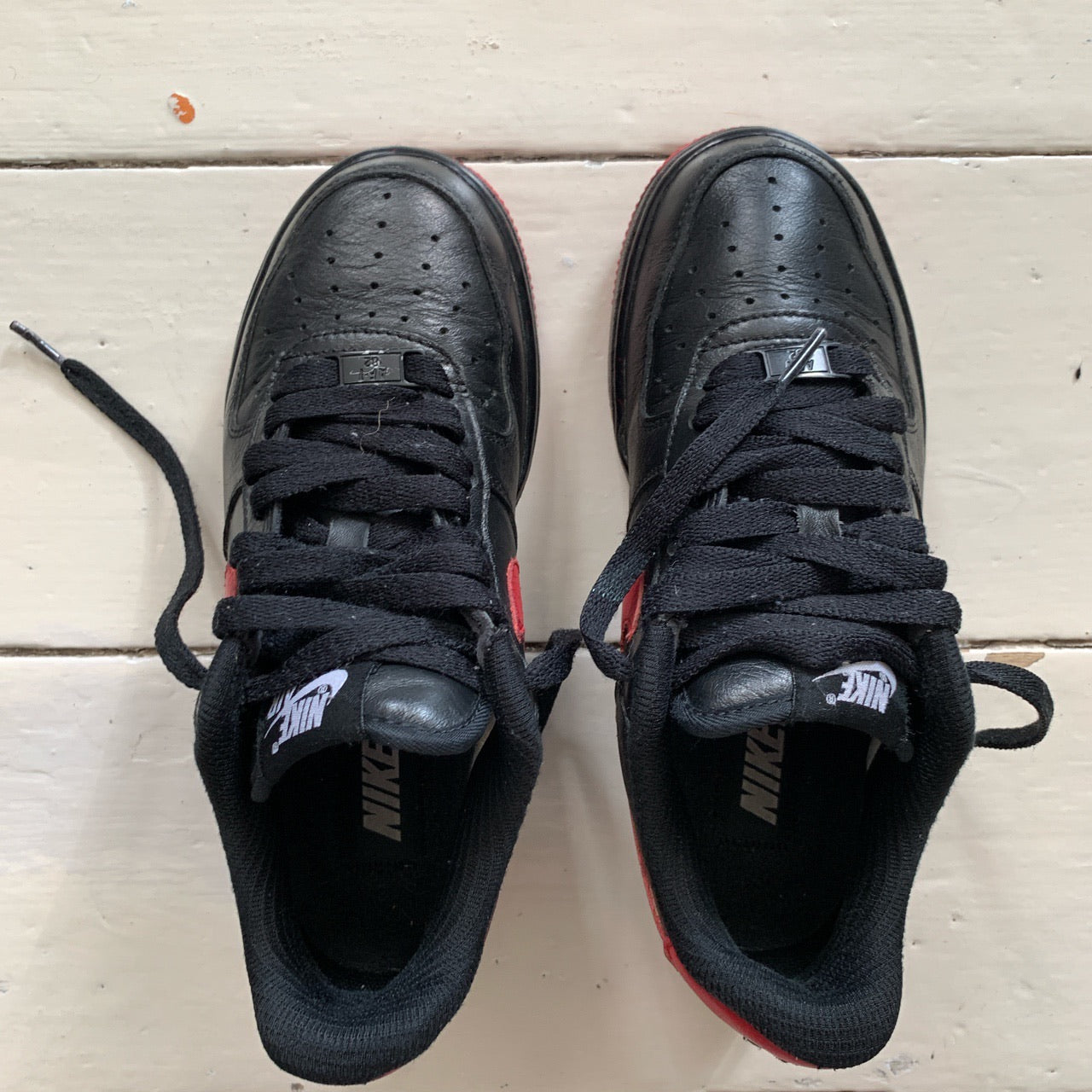 Nike Air Force 1 Bred Black Red (UK 4)