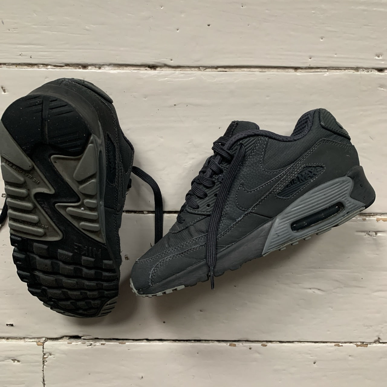 Nike Air Max 90 Grey (UK 5.5)