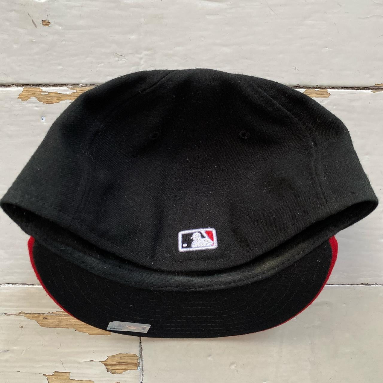 Cincinanati Reds Fitted Cap (7 1/4)
