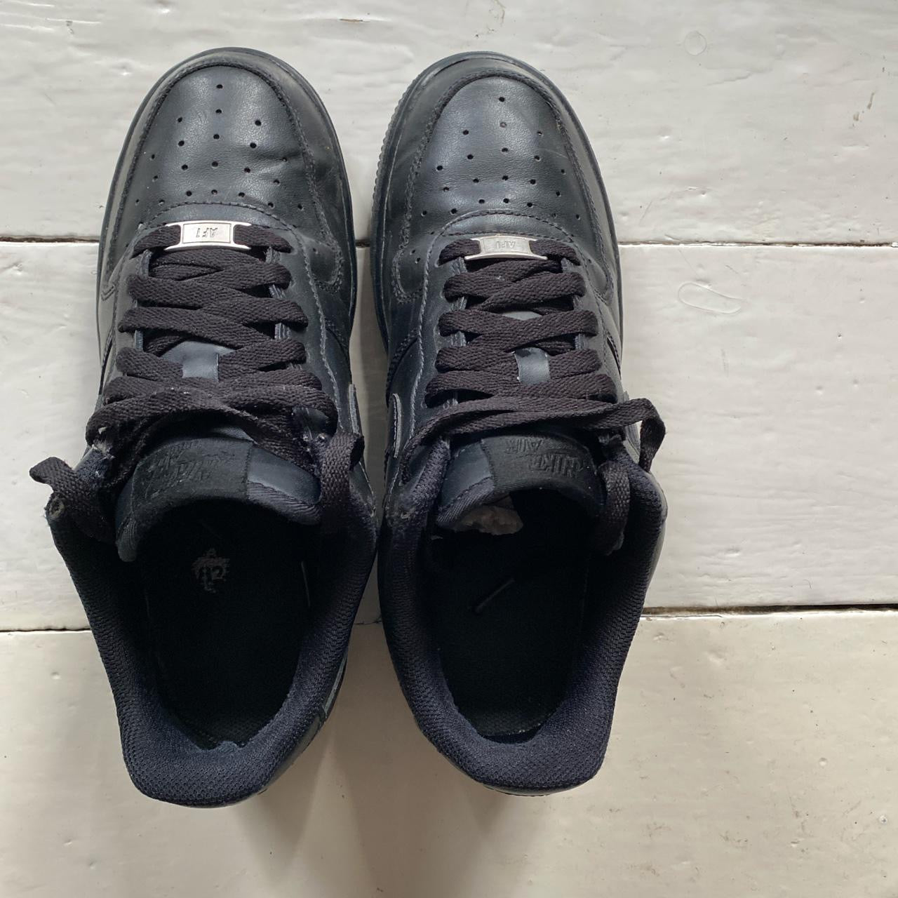 Nike Air Force 1 Black (UK 6)