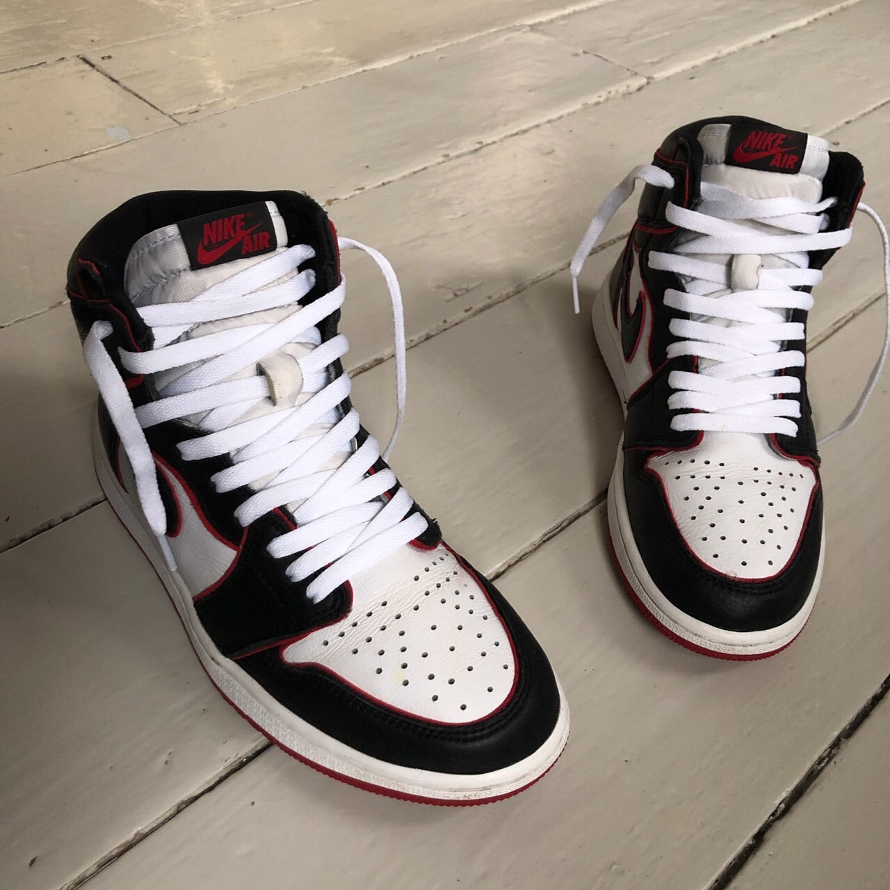 Jordan 1 Bloodline Trainers (UK 8)