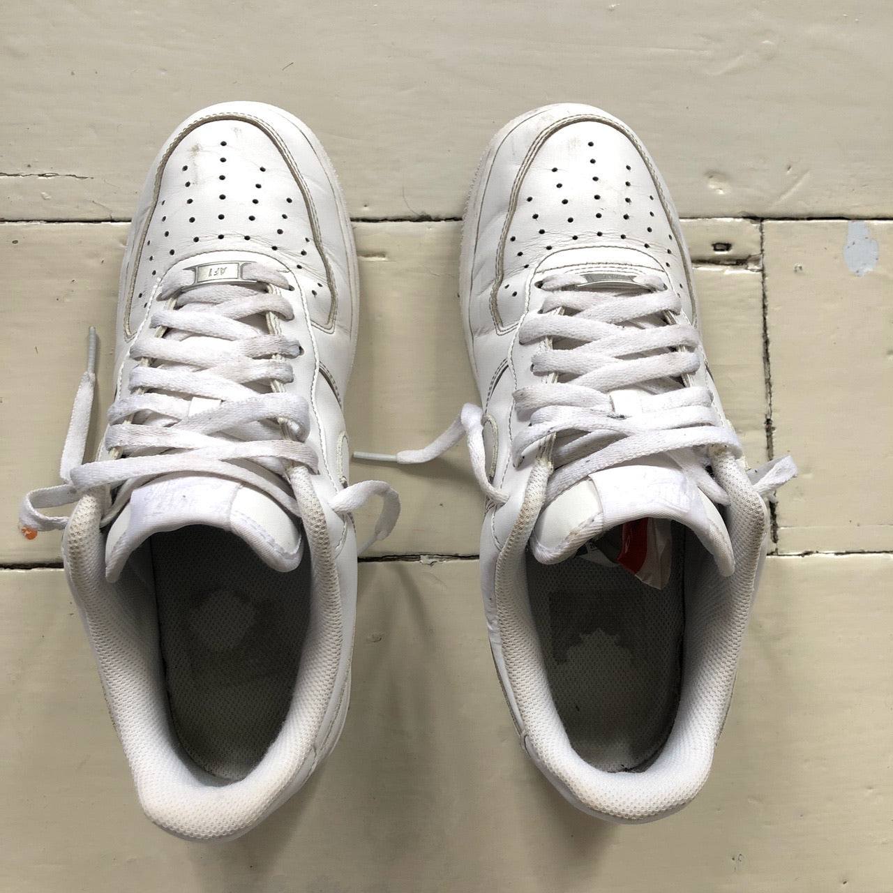 Nike Air Force 1 White (UK 8)