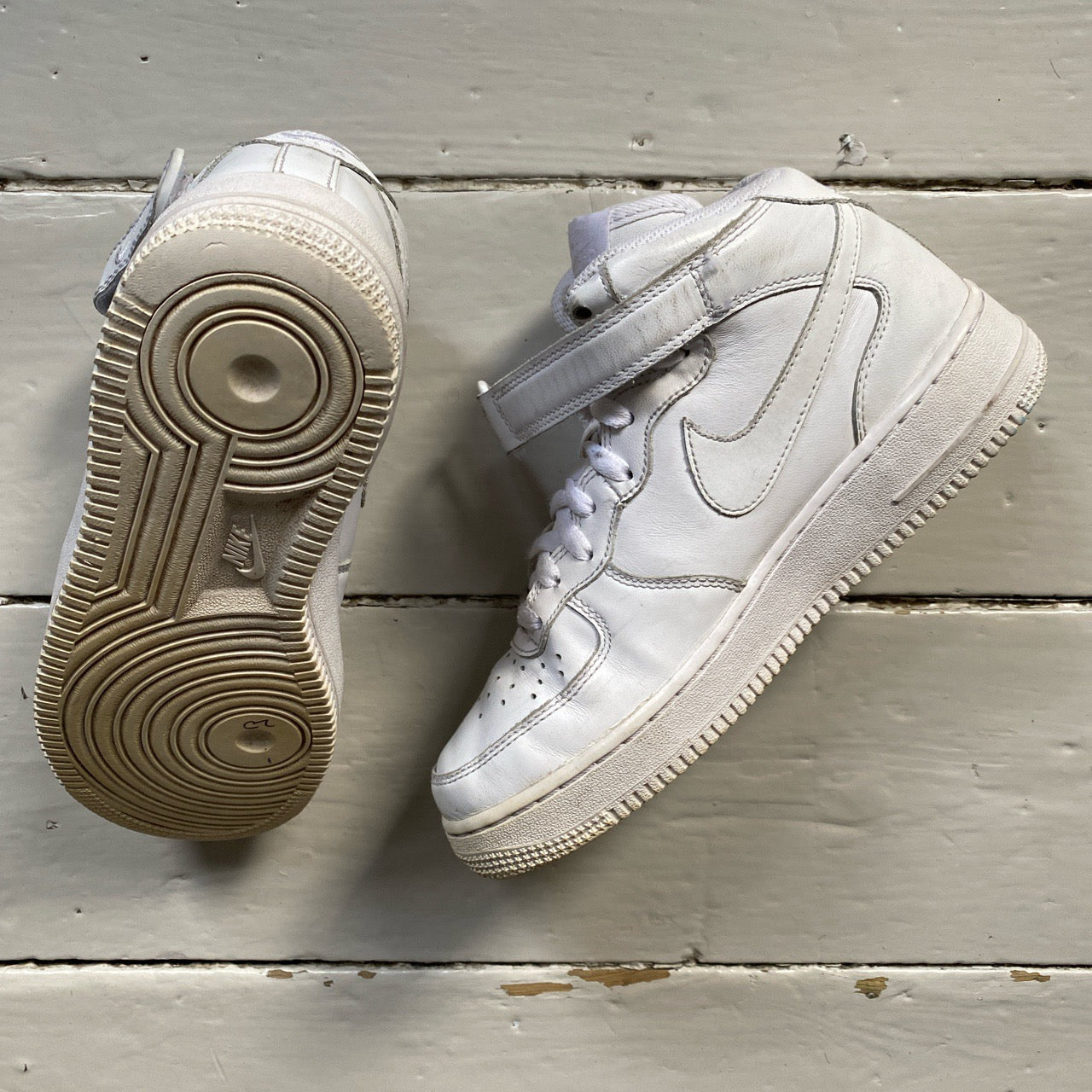 Nike Air Force 1 Mid White (UK 5)