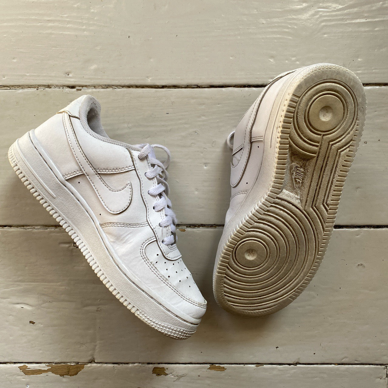 Nike Air Force 1 White (UK 5)