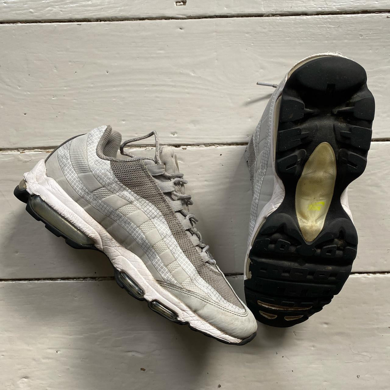 Nike Air Max 95 Grey and Neon (UK 8)