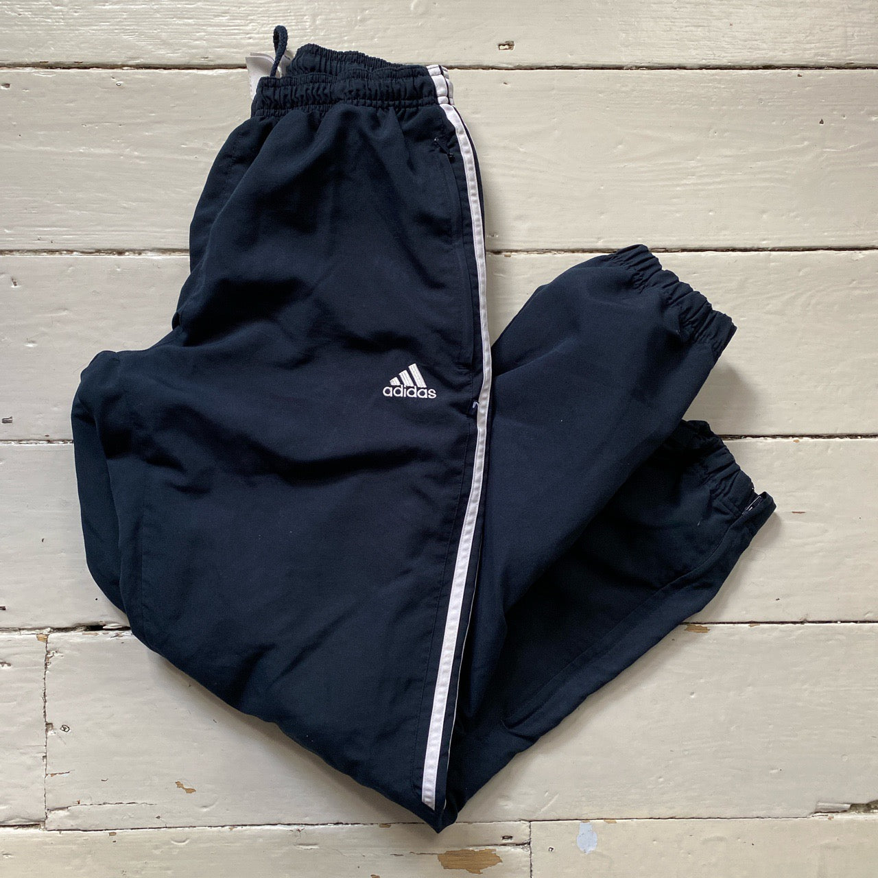 Adidas Navy Shell Bottoms (30/30)