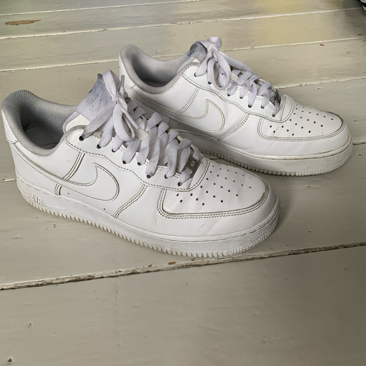 Nike Air Force 1 Triple White (UK 8)