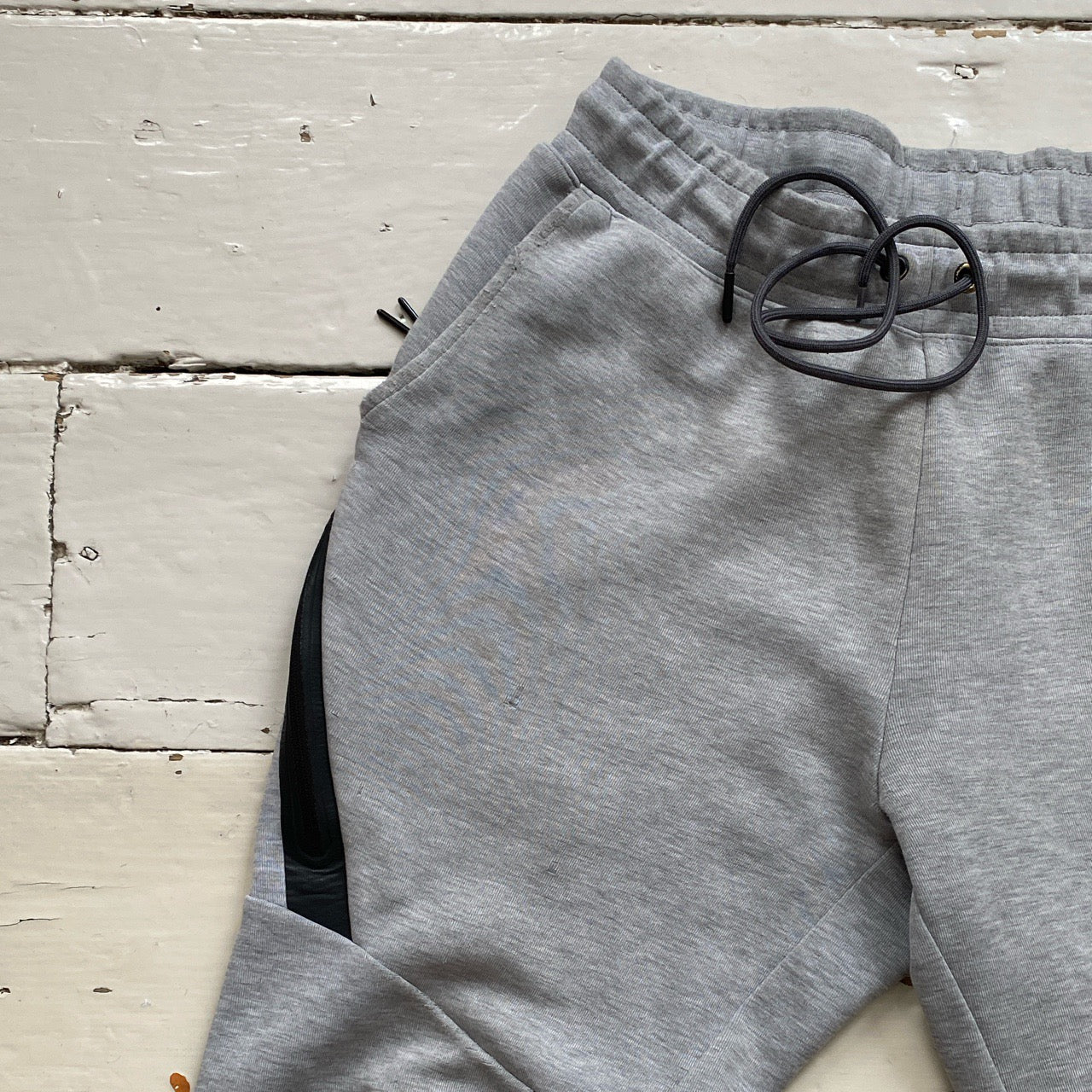 Nike Tech Fleece Grey Joggers (Small)