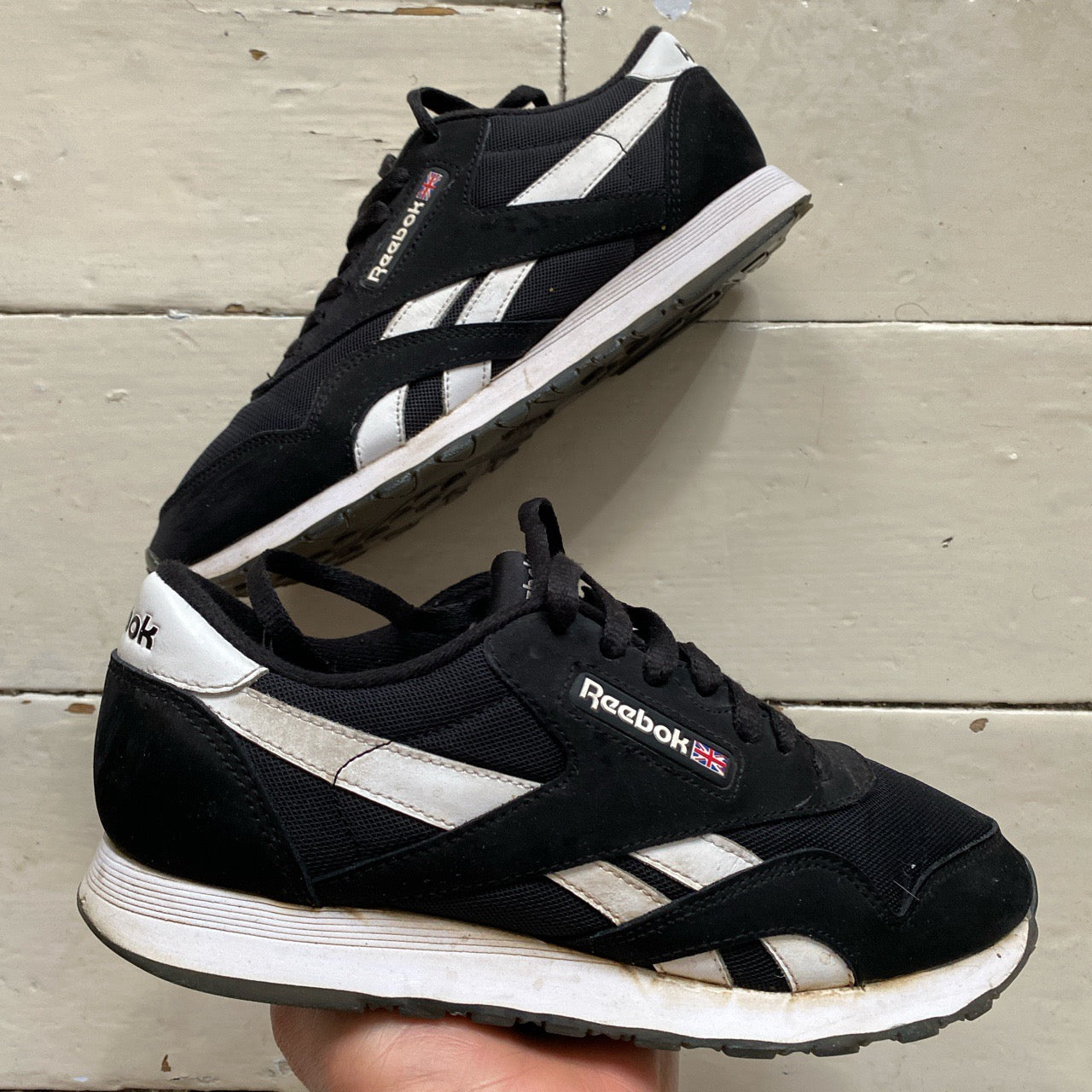 Reebok Classic Black and White trainers (UK 7)
