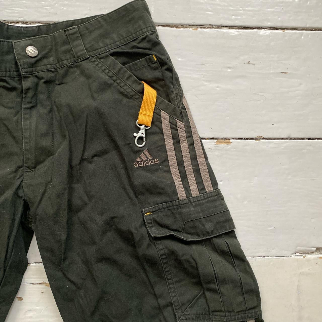 Adidas Cargo Shorts (26W)
