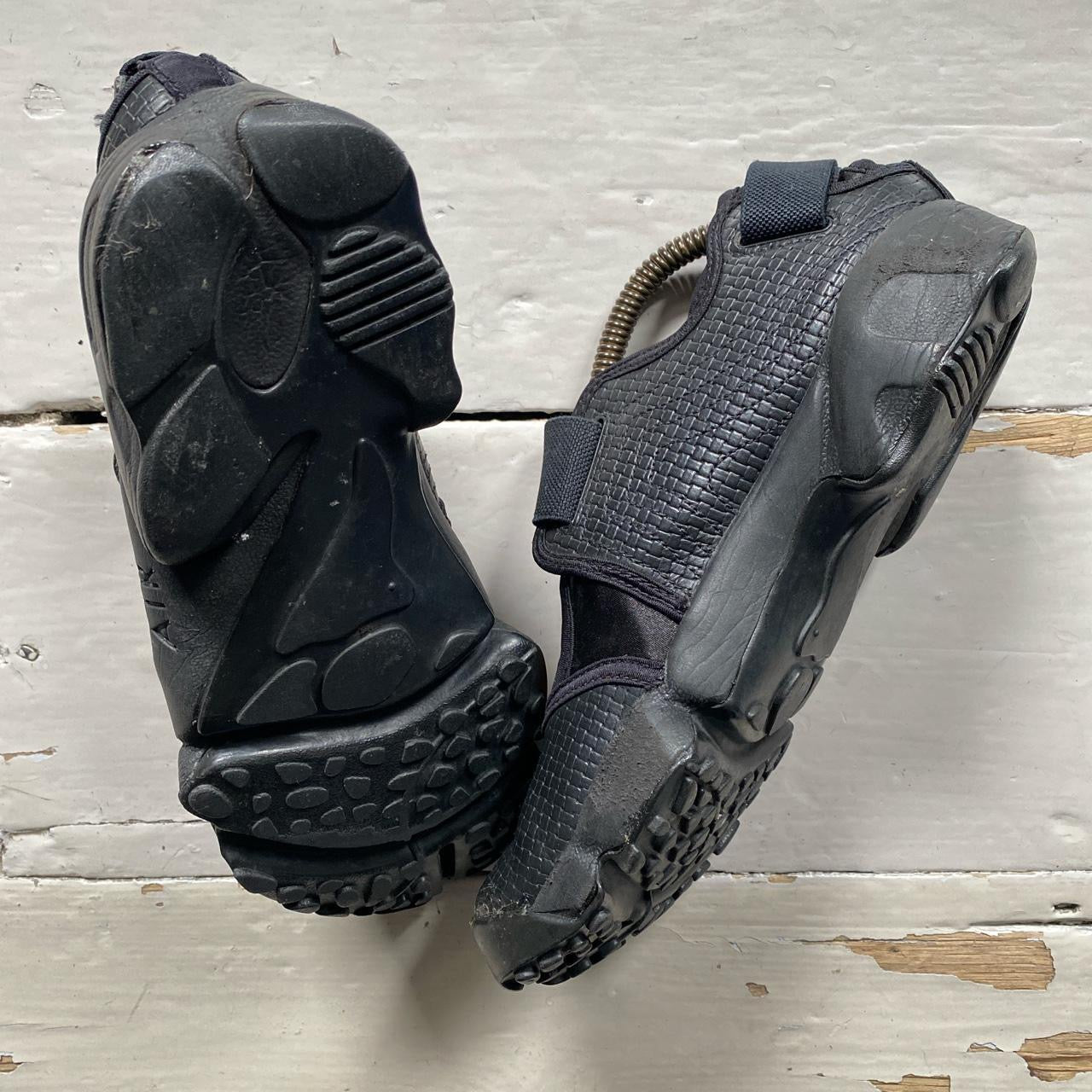 Nike Air Rift Black Leather (UK 6.5)