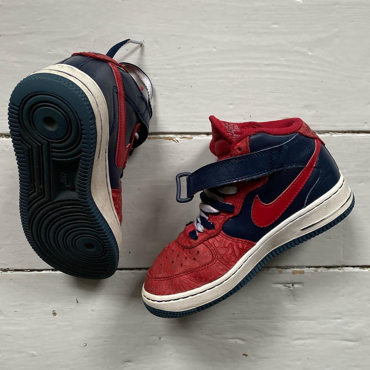 Nike Air Force 1 Mid Vintage (UK 3)