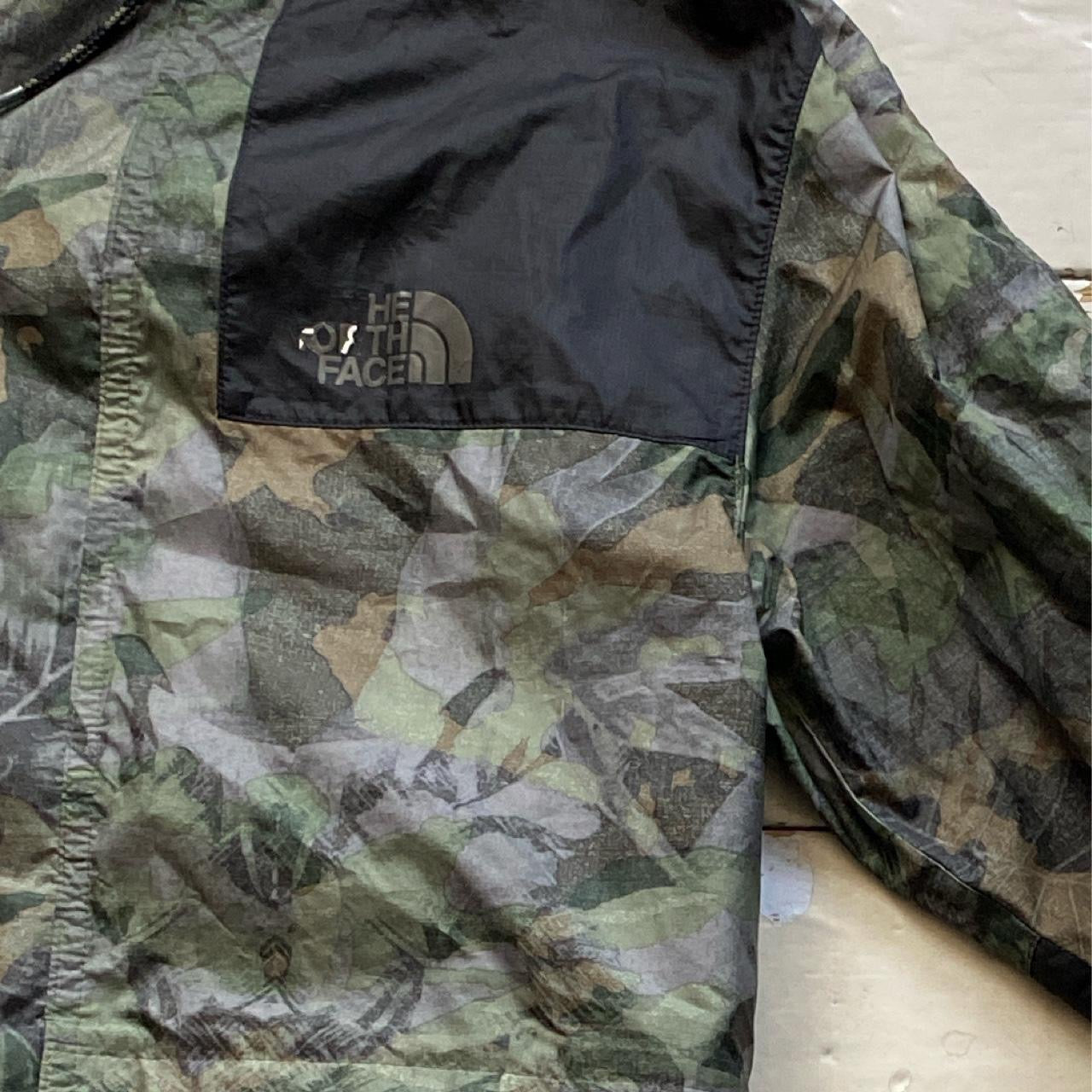 The North Face Camo Windbreaker (Small)