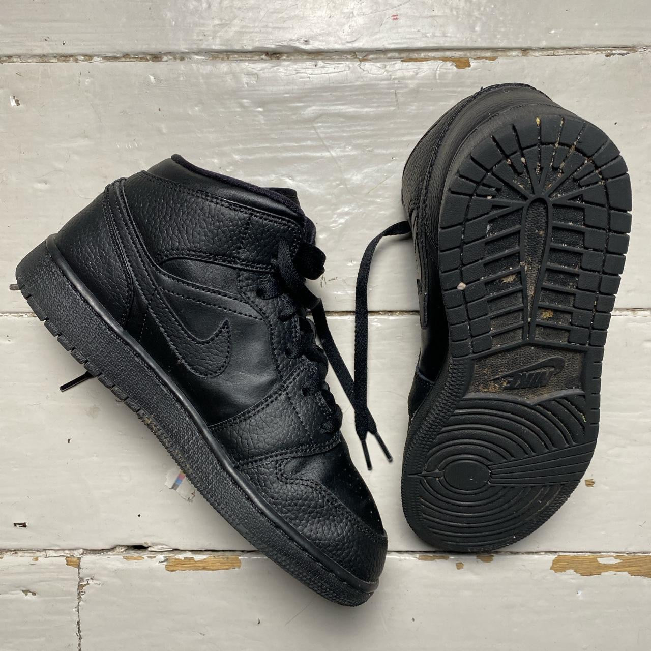 Jordan 1 Mid Black (UK 6)