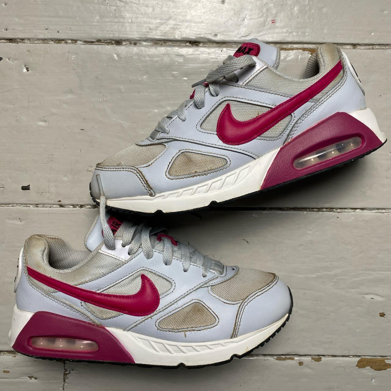 Nike Air Max Command (UK 5)