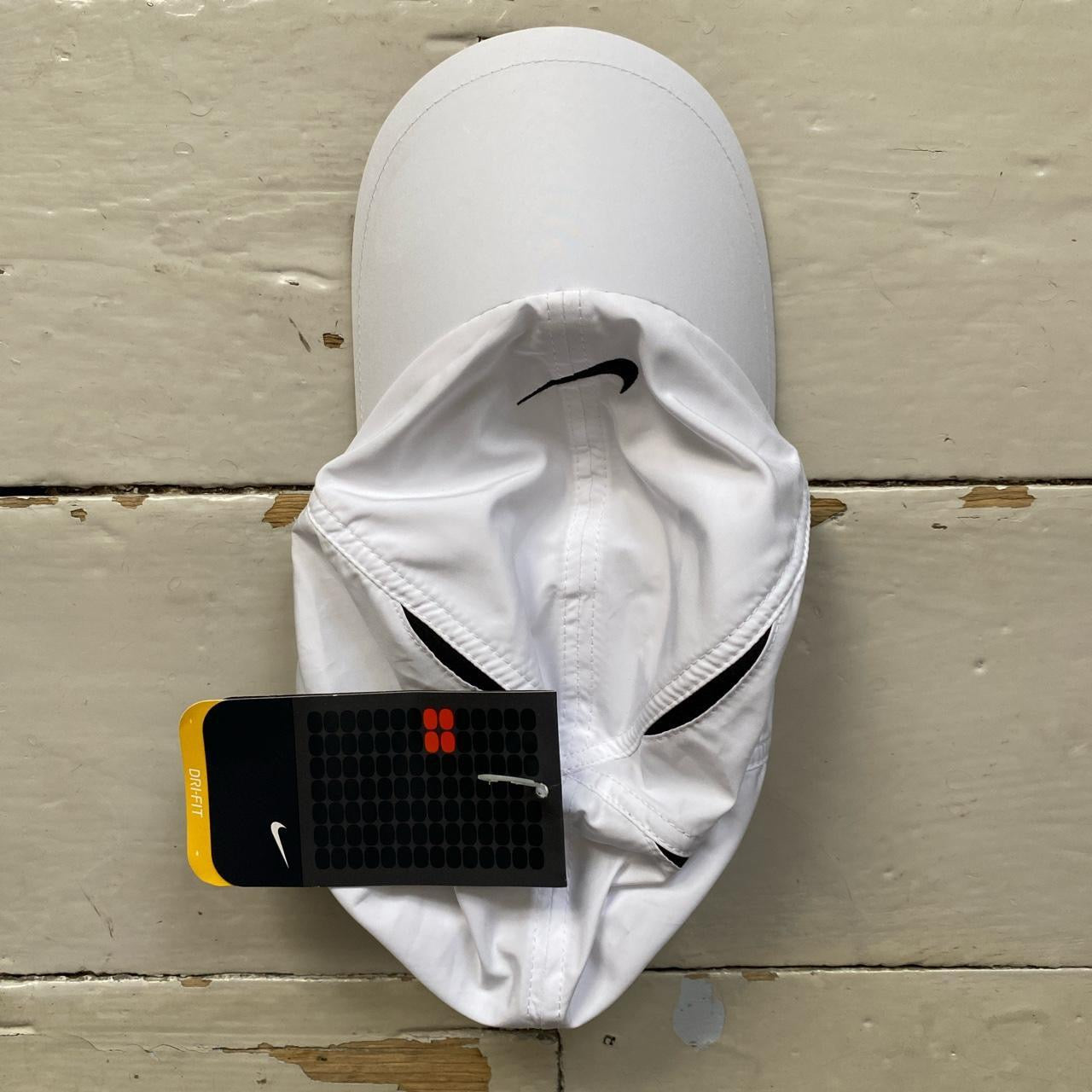 Nike Dri Fit Cap White